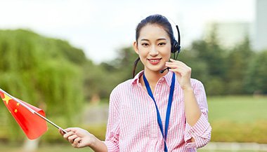 培养形象设计专业的相关知识及技能