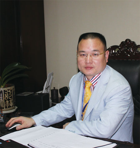 尤其是进入酒店工作后向显锋才知道空有
