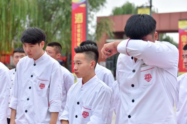 他希望同学们能够学以致用